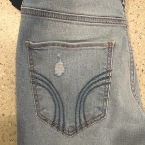 Hollister Ulta High-Rise Super Skinny Jeans